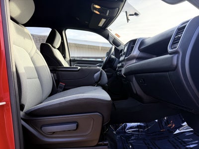 2023 RAM 1500 Big Horn Crew Cab 4x4 5'7" Box