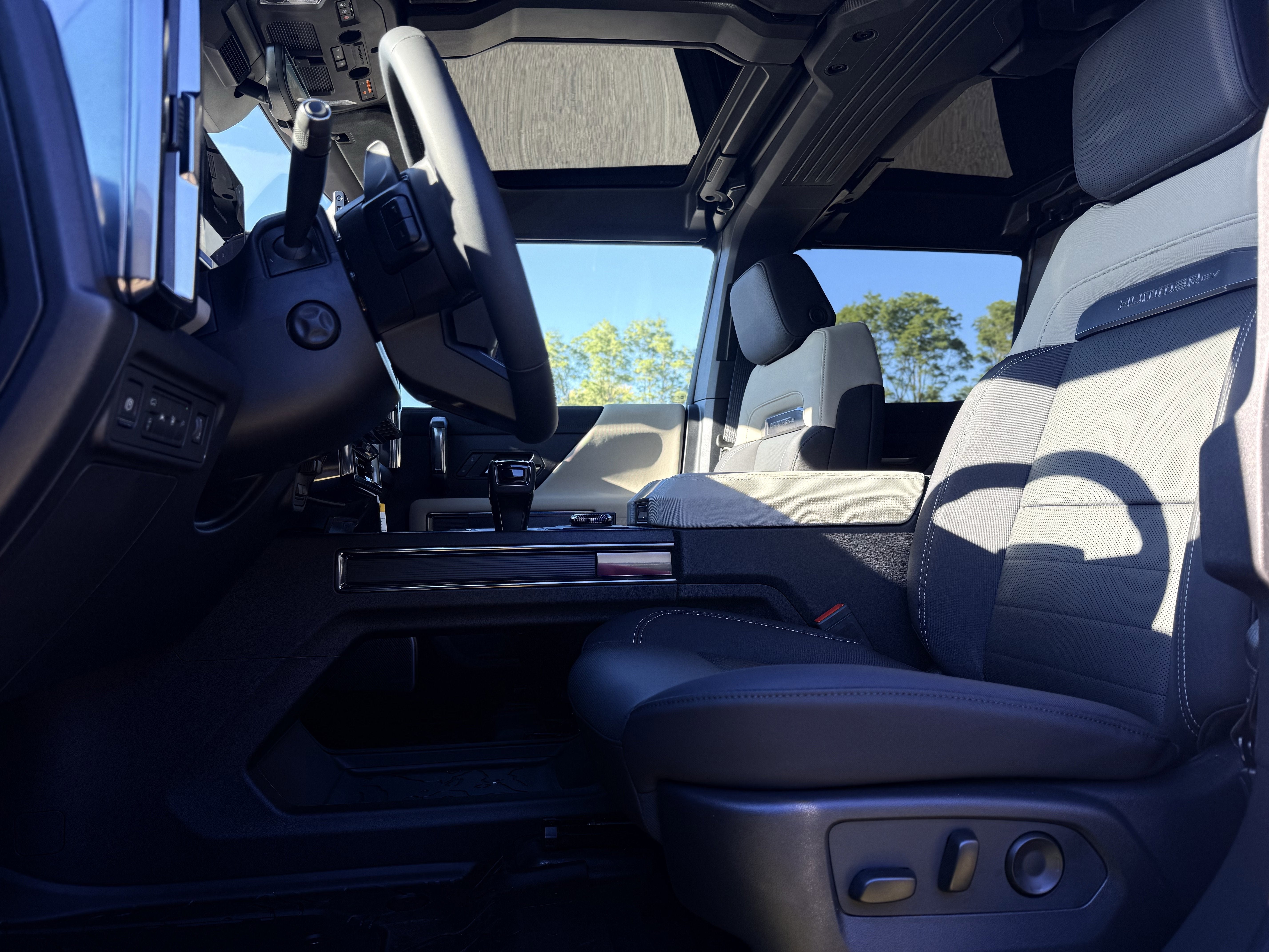 2026 GMC HUMMER EV SUV 2X