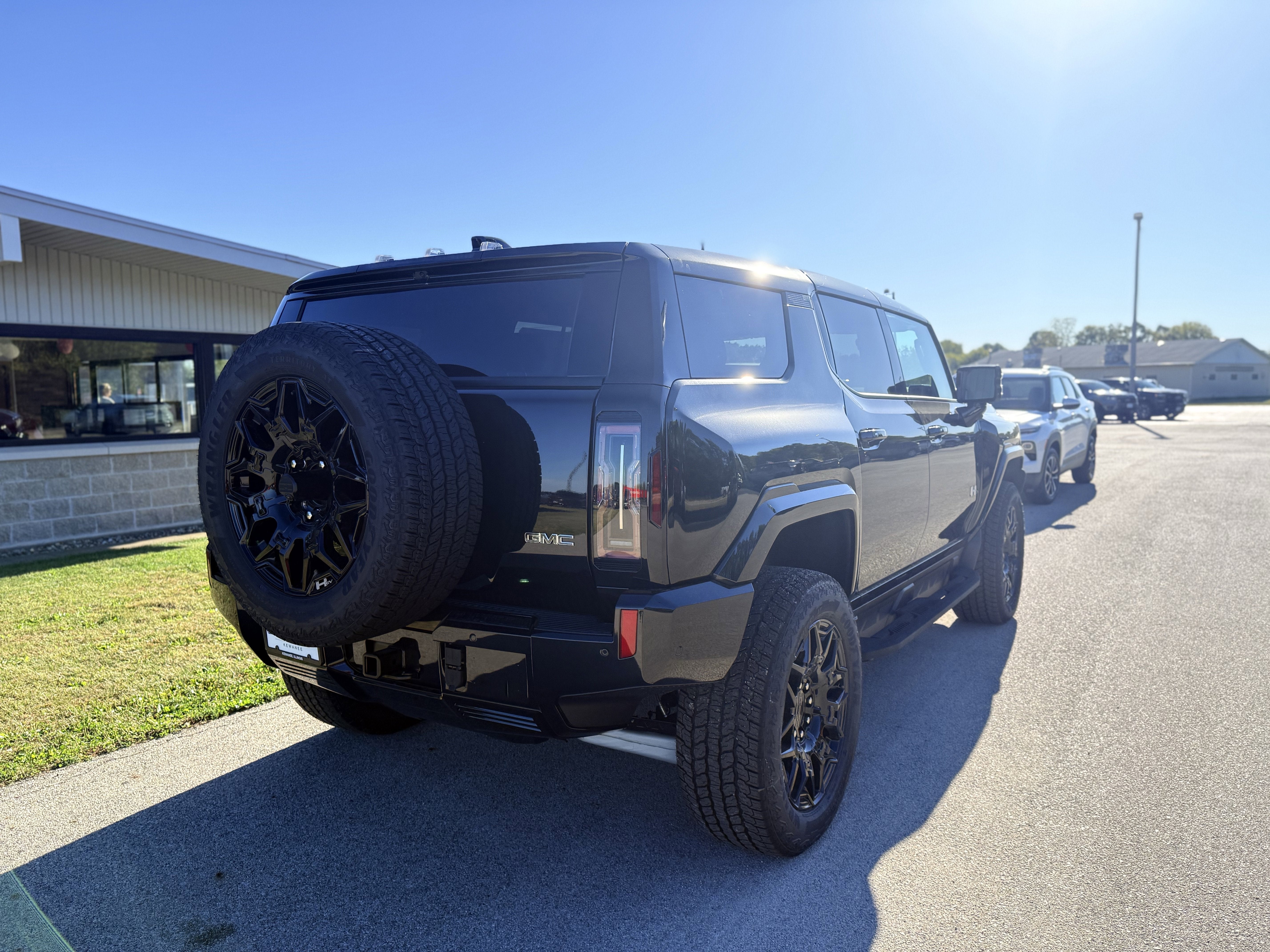 2026 GMC HUMMER EV SUV 2X