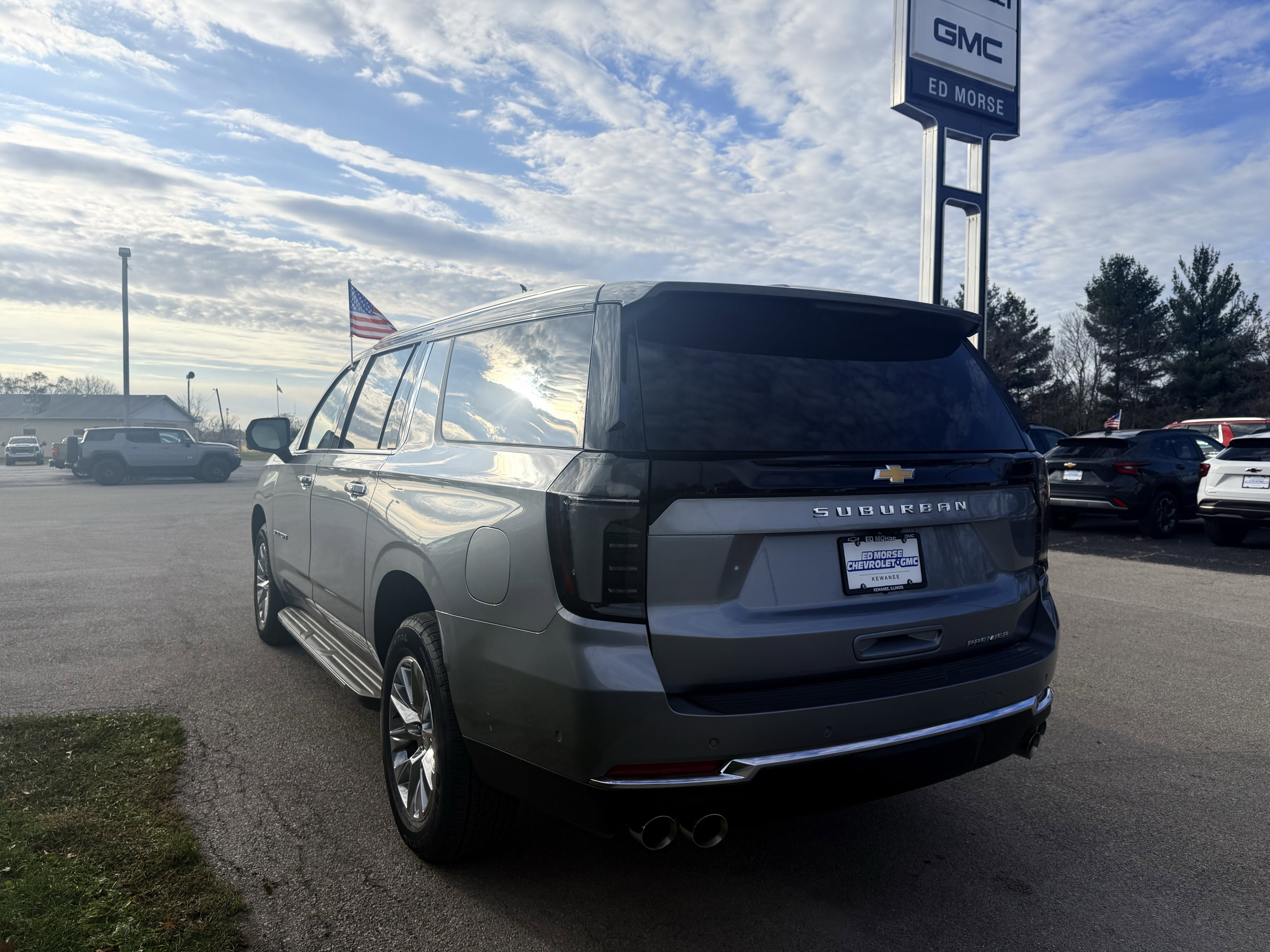 2025 Chevrolet Suburban Premier