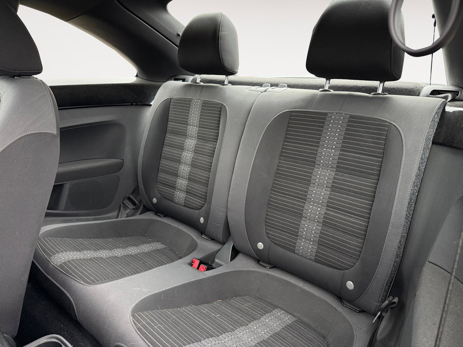 2012 Volkswagen Beetle 2.0T Turbo