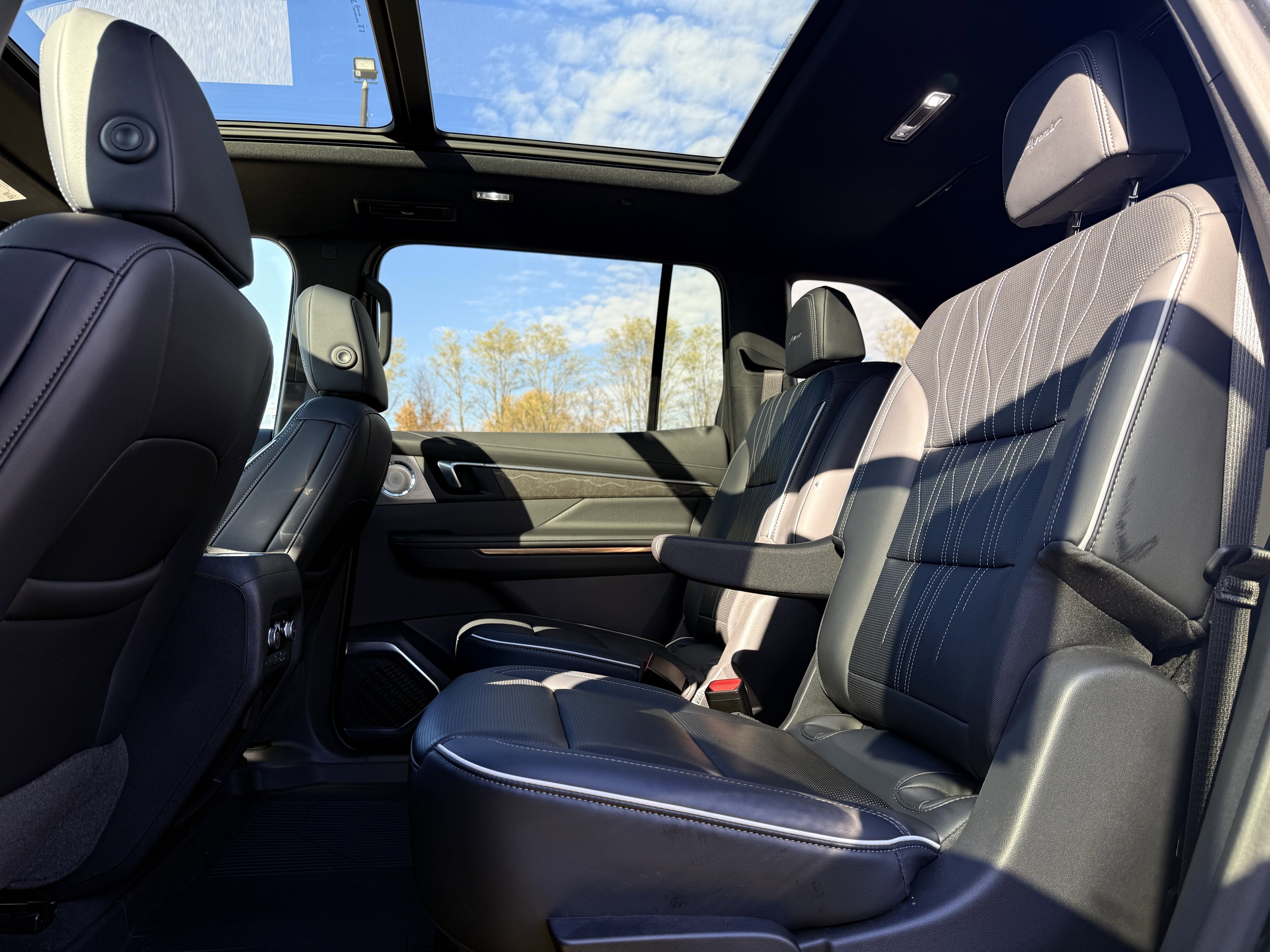 2025 Buick Enclave Avenir