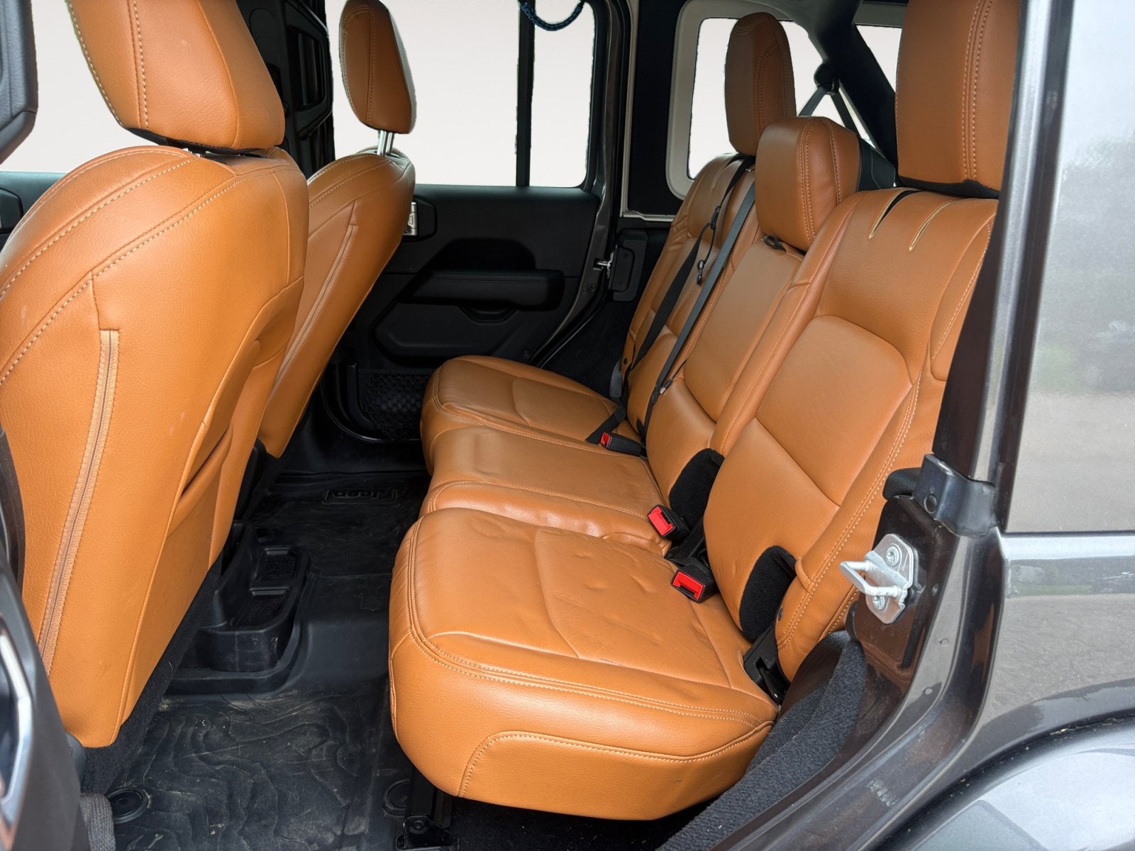 2021 Jeep Wrangler Unlimited Sahara Altitude 4x4