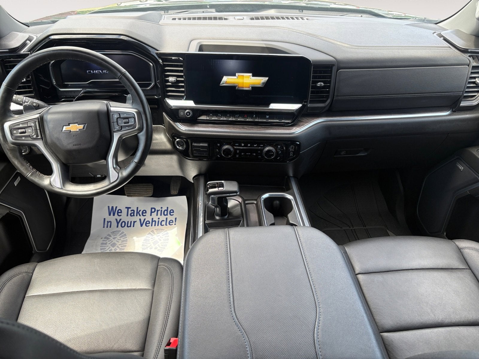 2025 Chevrolet Silverado 1500 LTZ