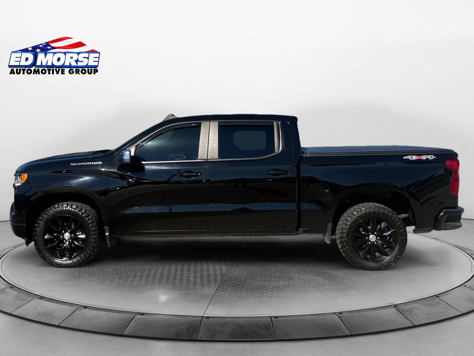 2022 Chevrolet Silverado 1500 LT (2FL)