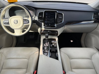 2018 Volvo XC90 T5 Momentum